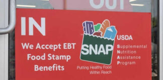 Sign stating acceptance of EBT food stamp benefits