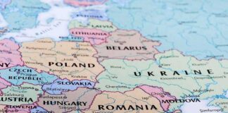 Political map of Eastern Europe highlighting countries and borders